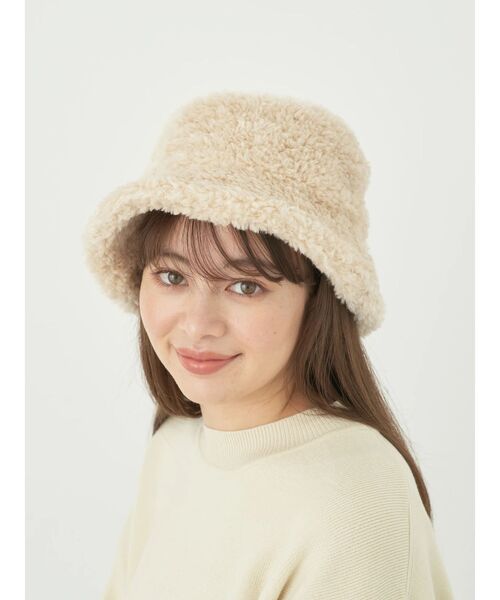 earth music&ecology(アースミュージックアンドエコロジー)の「ボアバケットハット(ハット・レディース・ベージュ/ホワイト/ライトグリーン・FREE)」の9枚目の写真