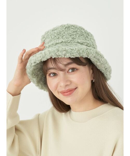 earth music&ecology(アースミュージックアンドエコロジー)の「ボアバケットハット(ハット・レディース・ベージュ/ホワイト/ライトグリーン・FREE)」の11枚目の写真