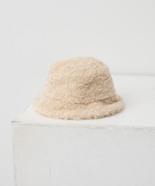 earth music&ecology(アースミュージックアンドエコロジー)の「ボアバケットハット(ハット・レディース・ベージュ/ホワイト/ライトグリーン・FREE)」の5枚目の写真