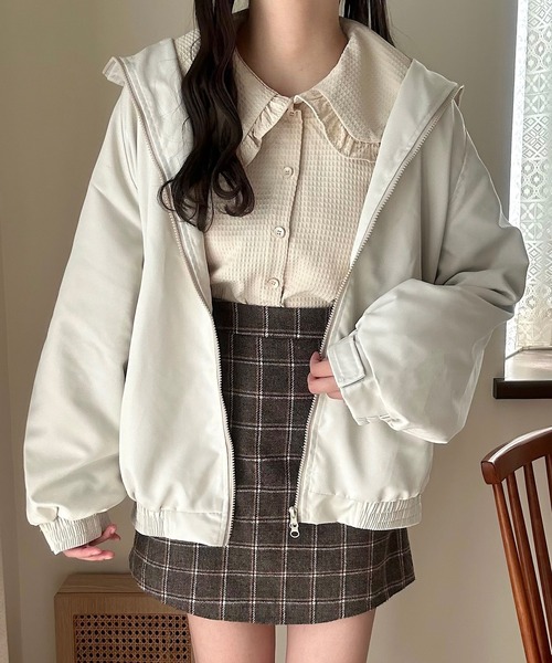 Cham.（チャム）の「古着っぽオーバーサイズジャケット（ブルゾン・レディース・ベージュ・F/M/L）」の2枚目の写真