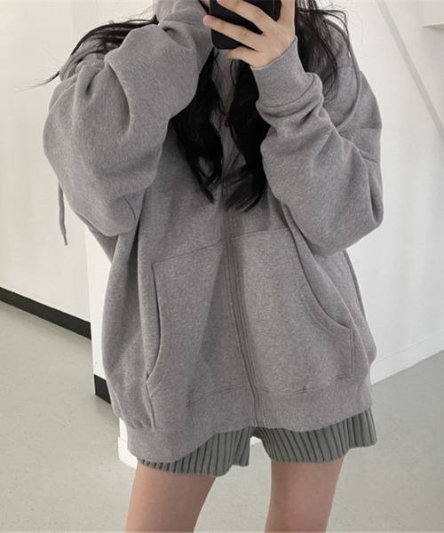 Jayro(ジャイロ)の「オーバーサイズ裏起毛ジップパーカー(パーカー・レディース・グレー/ブラック・M/S/L)」の6枚目の写真