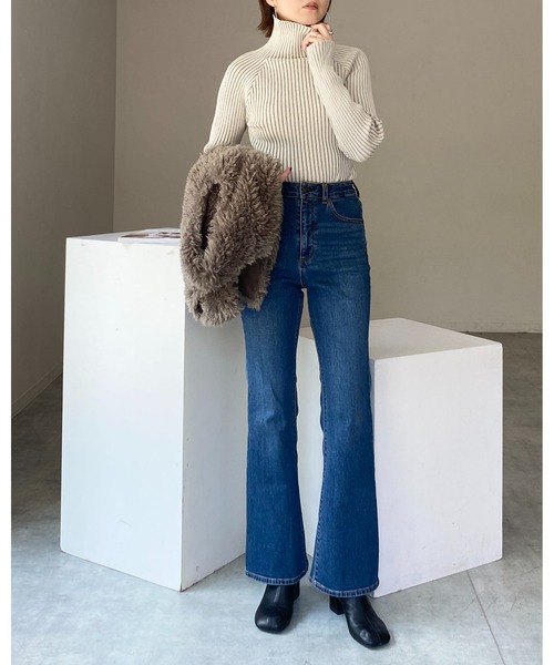 She's Closet(シーズクローゼット)の「ハイネックタイト長袖リブタートルニットプルオーバートップス(ニット/セーター・レディース・グリーン/テラコッタ/グレイッシュベージュ/アイボリー/カーキ/ブラック・FREE)」の17枚目の写真