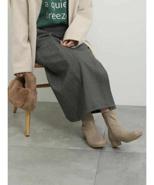 Samansa Mos2 blue（サマンサモスモスブルー）の「ストレッチブーツ（ブーツ・レディース・キナリ/ベージュ/ブラック・L/M）」の8枚目の写真