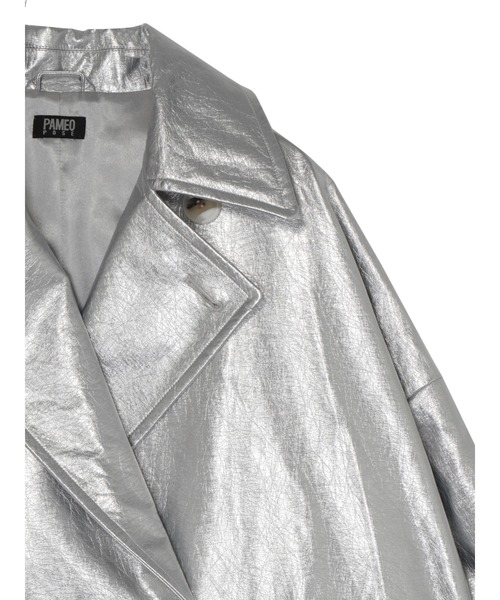 PAMEO POSE（パメオポーズ）の「Disco Balls Coat（チェスターコート・レディース・シルバー・LARGE/SHORT/LONG）」の4枚目の写真
