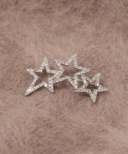 NOLLEY’S Sophi(ノーリーズソフィ)の「トリオキラスターブローチ(ブローチ/コサージュ・レディース・ゴールド/シルバー・FREE)」の4枚目の写真