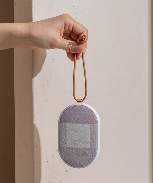 FREAK'S STORE(フリークスストア)の「PRISMATE/プリズメイト 速暖 使い捨てないカイロ モバイルバッテリー付 / 充電式 エコハンドウォーマ(トラベルグッズ・メンズ・ホワイト/ピンク・ONE SIZE)」の11枚目の写真