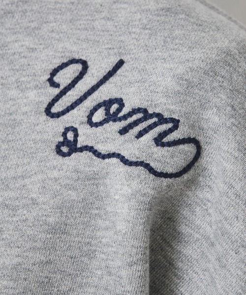 CHIC STYLE（シックスタイル）の「＜大きいサイズ＞綿100%7分袖ロゴ刺しゅうスウェット シックスタイル（スウェット・レディース・オフホワイト/ネイビー/杢グレー・5L/LL/L/3L/4L）」の4枚目の写真