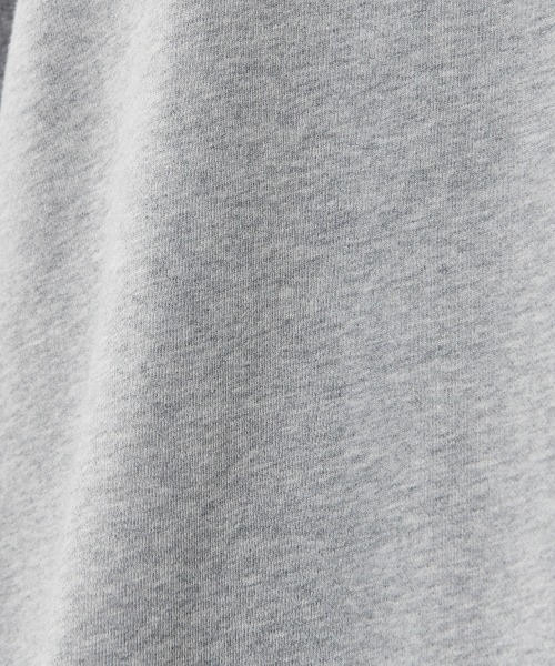 CHIC STYLE（シックスタイル）の「＜大きいサイズ＞綿100%7分袖ロゴ刺しゅうスウェット シックスタイル（スウェット・レディース・オフホワイト/ネイビー/杢グレー・5L/LL/L/3L/4L）」の6枚目の写真