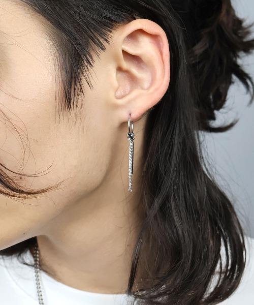 4INT.(フォイント)の「モチーフ ロングピアス(片耳用) / サージカルステンレス316L (金属アレルギー対応)(ピアス(片耳用)・メンズ・A/B・FREE)」の4枚目の写真