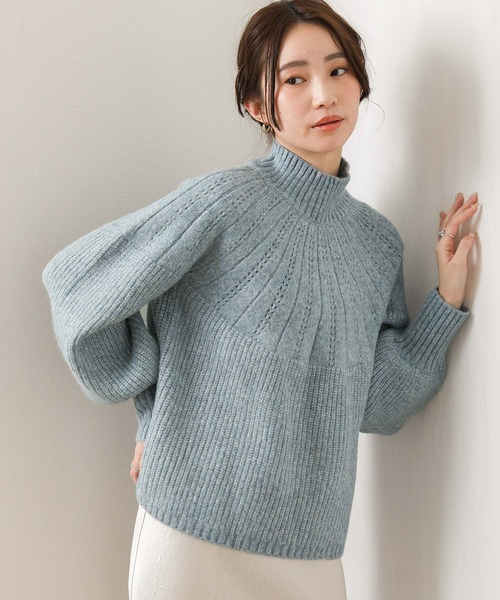 Gready Brilliant（グレディブリリアン）の「透かし求心柄ハイネック