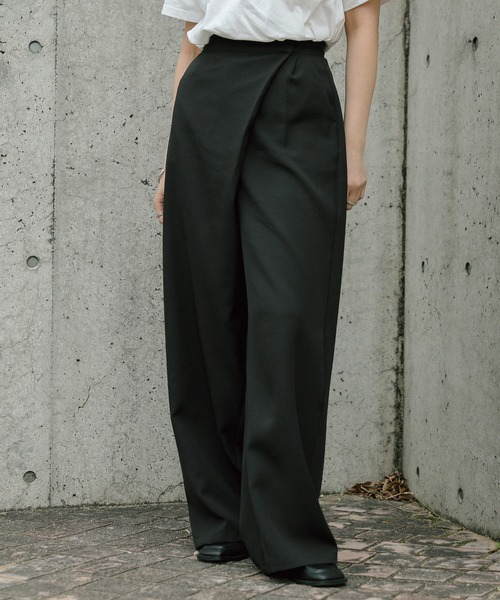 select MOCA(セレクトモカ)の「ラップワイドパンツ(スラックス・レディース・カーキ/グレイッシュベージュ/ブラック・MEDIUM/SMALL)」の2枚目の写真