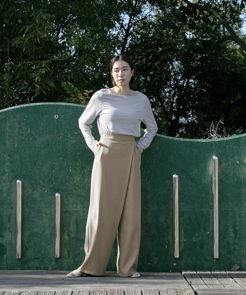 select MOCA(セレクトモカ)の「ラップワイドパンツ(スラックス・レディース・カーキ/グレイッシュベージュ/ブラック・MEDIUM/SMALL)」の21枚目の写真