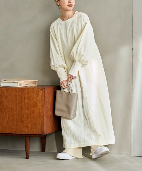 FREAK'S STORE（フリークスストア）の「限定展開　パネル ステッチデザイン ナイロンワンピース（ワンピース・レディース・ナチュラル/ブラック/オリーブ/サックスブルー・SMALL/MEDIUM）」の9枚目の写真