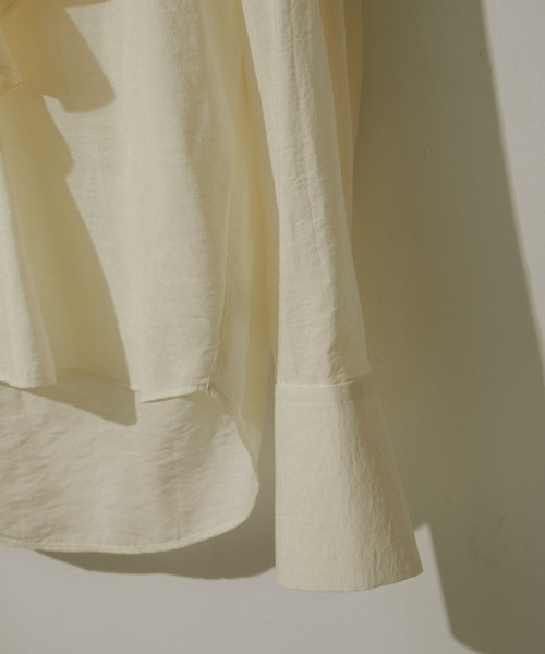SALON adam et rope'（サロン アダム エ ロペ）の「[24SS]フリルカラーブラウス/ラッフルカラー（シャツ/ブラウス・レディース・ブラック/ベージュ/オフホワイト・FREE）」の11枚目の写真