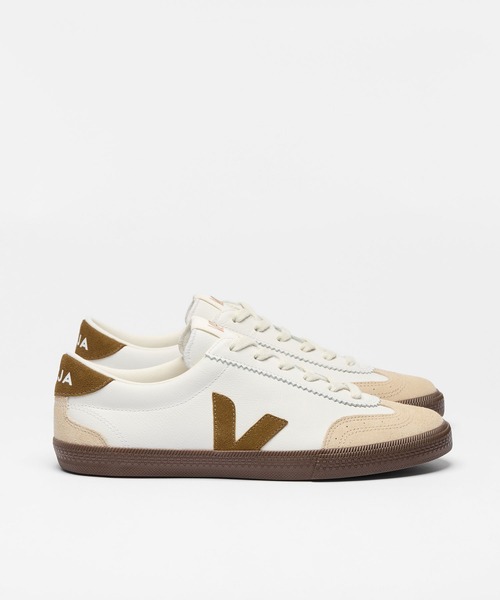 VEJA(ヴェジャ)の「VEJA / "VOLLEY" スニーカー(スニーカー・メンズ・ホワイト系/ホワイト×グレー/ホワイト×ブラウン/シルバー/ブラック/シルバー系/イエロー/ホワイト系1/ホワイト系2/イエロー系/ピンク系・37/38/39/41/42/36/43/40)」の4枚目の写真