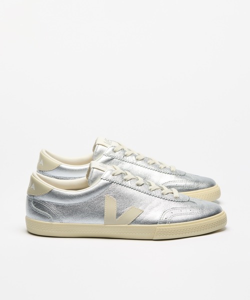 VEJA(ヴェジャ)の「VEJA / "VOLLEY" スニーカー(スニーカー・メンズ・ホワイト系/ホワイト×グレー/ホワイト×ブラウン/シルバー/ブラック/シルバー系・37/38/39/41/42/36/43/40)」の5枚目の写真