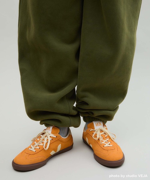 VEJA(ヴェジャ)の「VEJA / "VOLLEY" スニーカー(スニーカー・メンズ・ホワイト系/ホワイト×グレー/ホワイト×ブラウン/シルバー/ブラック/シルバー系/イエロー/ホワイト系1/ホワイト系2/イエロー系/ピンク系・37/38/39/41/42/36/43/40)」の7枚目の写真