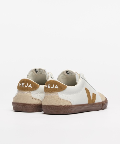 VEJA(ヴェジャ)の「VEJA / "VOLLEY" スニーカー(スニーカー・メンズ・ホワイト系/ホワイト×グレー/ホワイト×ブラウン/シルバー/ブラック/シルバー系/イエロー/ホワイト系1/ホワイト系2/イエロー系/ピンク系・37/38/39/41/42/36/43/40)」の22枚目の写真