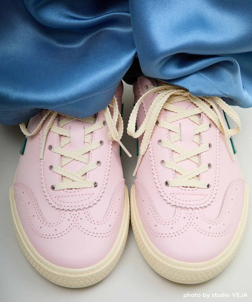 VEJA(ヴェジャ)の「VEJA / "VOLLEY" スニーカー(スニーカー・メンズ・ホワイト系/ホワイト×グレー/ホワイト×ブラウン/シルバー/ブラック/シルバー系・37/38/39/41/42/36/43/40)」の19枚目の写真