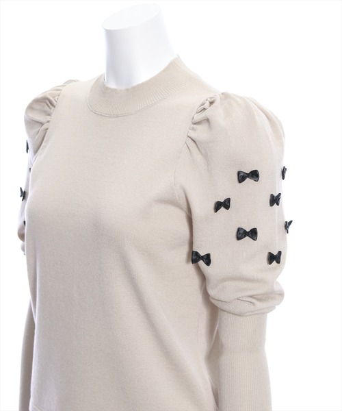 clear(クリア)の「リボン付きパフスリーブニットトップス≪2024SS新作≫(ニット/セーター・レディース・ブラック/オフホワイト/ベージュ・F)」の4枚目の写真