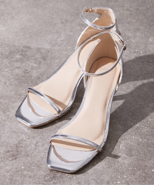 Chez toi(シェトワ)の「細ストラップヒールサンダル(サンダル・レディース・シルバー/ブラック/ゴールド・S/M/L)」の13枚目の写真