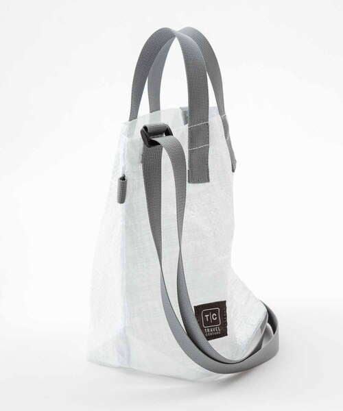 ADAM ET ROPE'(アダムエロペ)の「【TRAVEL COUTURE】レジャーFab Comsaw Bag(ハンドバッグ・メンズ・グレー/ホワイト・FREE)」の4枚目の写真