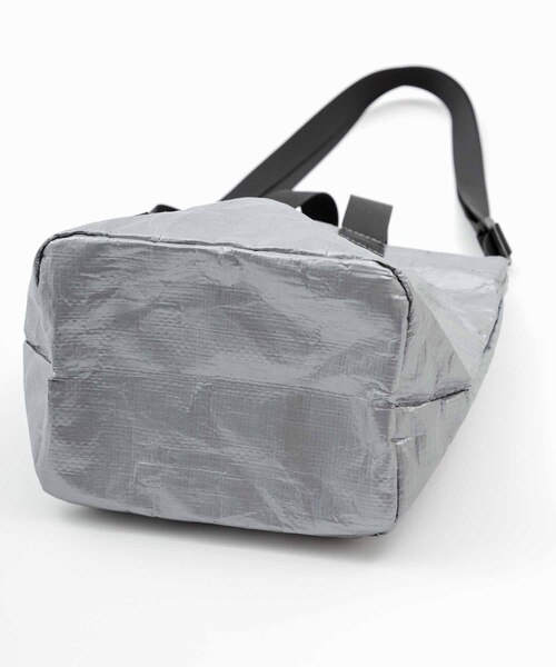 ADAM ET ROPE'(アダムエロペ)の「【TRAVEL COUTURE】レジャーFab Comsaw Bag(ハンドバッグ・メンズ・グレー/ホワイト・FREE)」の14枚目の写真