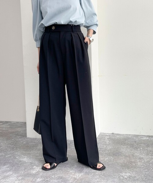 fredy emue（フレディエミュ）の「2タックスラックス【レングス長め丈あり】（スラックス・レディース・グレー/ベージュ/ブラック・39/38/36）」の12枚目の写真