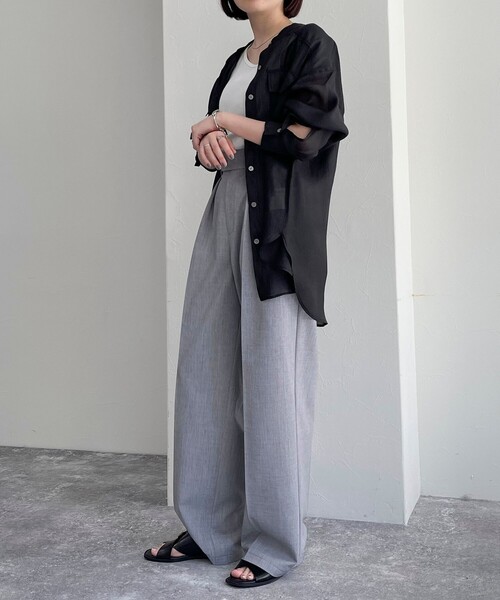 fredy emue（フレディエミュ）の「2タックスラックス【レングス長め丈あり】（スラックス・レディース・グレー/ベージュ/ブラック・39/38/36）」の6枚目の写真