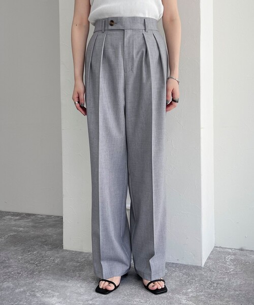 fredy emue（フレディエミュ）の「2タックスラックス【レングス長め丈あり】（スラックス・レディース・グレー/ベージュ/ブラック・39/38/36）」の20枚目の写真