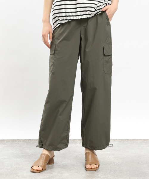 GLOBAL WORK Smile Seed Store（グローバルワーク スマイルシードストア）の「撥水UVライトカーゴパンツ/100829（カーゴパンツ・レディース・ダークカーキ/ブラック/アイボリー/ベージュ・SMALL/MEDIUM/LARGE/X-LARGE）」の4枚目の写真