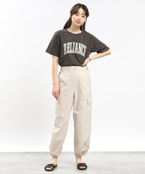 GLOBAL WORK Smile Seed Store（グローバルワーク スマイルシードストア）の「撥水UVライトカーゴパンツ/100829（カーゴパンツ・レディース・ダークカーキ/ブラック/アイボリー/ベージュ・SMALL/MEDIUM/LARGE/X-LARGE）」の5枚目の写真