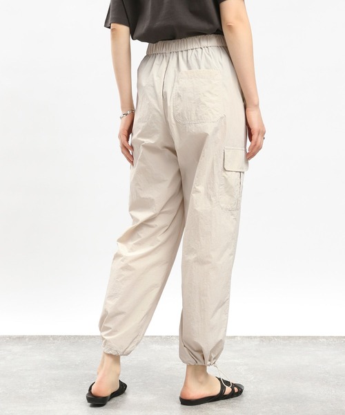 GLOBAL WORK Smile Seed Store（グローバルワーク スマイルシードストア）の「撥水UVライトカーゴパンツ/100829（カーゴパンツ・レディース・ダークカーキ/ブラック/アイボリー/ベージュ・SMALL/MEDIUM/LARGE/X-LARGE）」の10枚目の写真