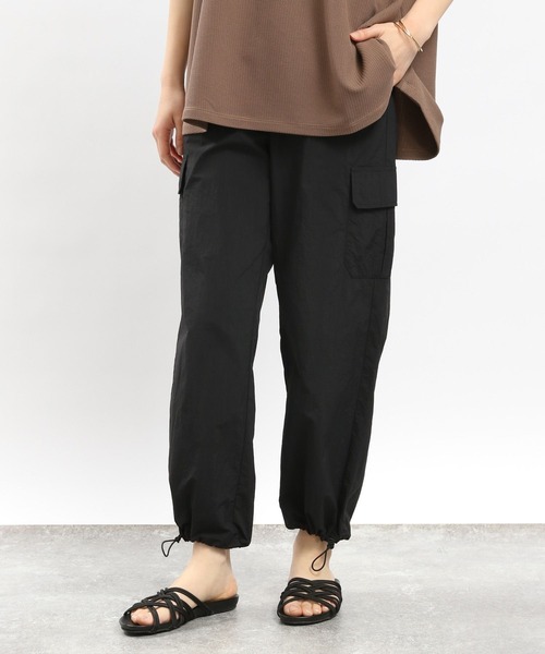 GLOBAL WORK Smile Seed Store（グローバルワーク スマイルシードストア）の「撥水UVライトカーゴパンツ/100829（カーゴパンツ・レディース・ダークカーキ/ブラック/アイボリー/ベージュ・SMALL/MEDIUM/LARGE/X-LARGE）」の14枚目の写真