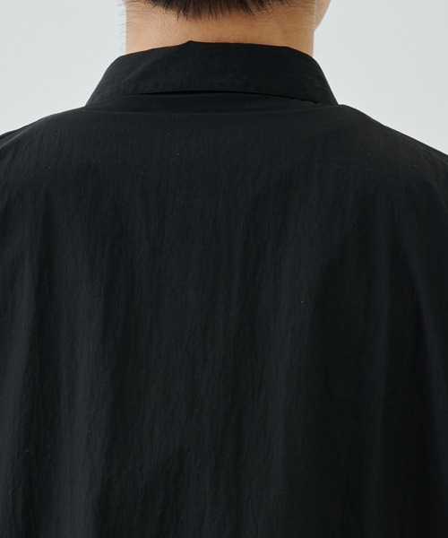 WHITE MOUNTAINEERING（ホワイトマウンテニアリング）の「STUDIOUS別注 BLK SHORT SLEEVE SHIRTS（シャツ/ブラウス・メンズ・ブラック・0/1/2）」の13枚目の写真