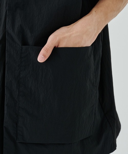WHITE MOUNTAINEERING（ホワイトマウンテニアリング）の「STUDIOUS別注 BLK SHORT SLEEVE SHIRTS（シャツ/ブラウス・メンズ・ブラック・0/1/2）」の15枚目の写真