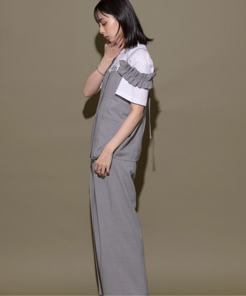 Eimee Law（エイミーロウ）の「フリルショルダービスチェ