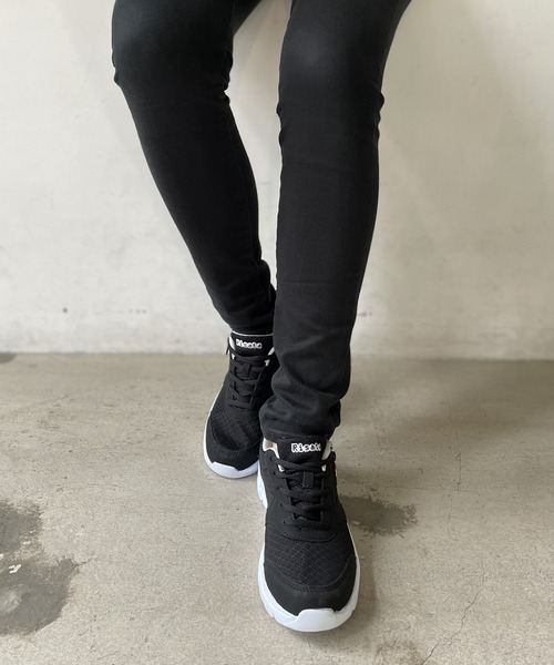 LUGG NAGG(ラグナグ)の「【risata】【軽量】着脱ファスナーつきレースアップスニーカー【3E】(スニーカー・レディース・ブラック/グレー/ネイビー・23.0cm/23.5cm/24.0cm/24.5cm/22.5cm)」の6枚目の写真