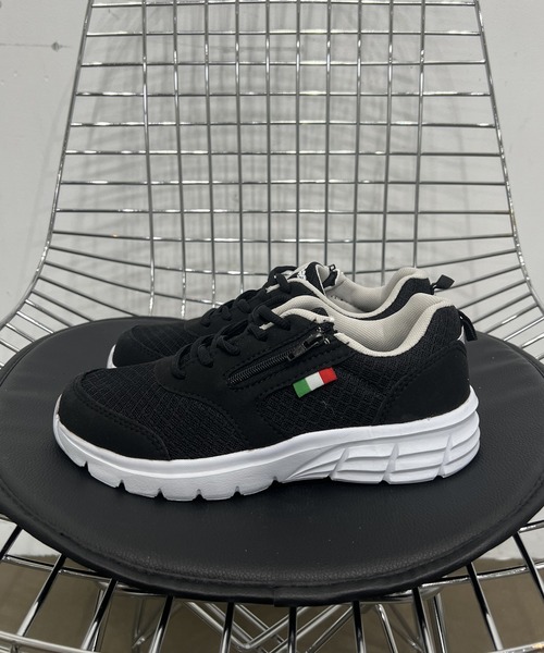 LUGG NAGG(ラグナグ)の「【risata】【軽量】着脱ファスナーつきレースアップスニーカー【3E】(スニーカー・レディース・ブラック/グレー/ネイビー・23.0cm/23.5cm/24.0cm/24.5cm/22.5cm)」の8枚目の写真