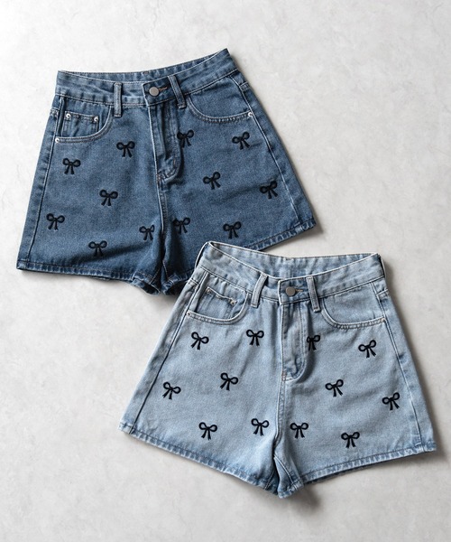 【24SS NEW】MiuMiu_women / 刺繍ロゴ入り デニムショートパンツ MIUMIU】MOMO着用♪ 装飾付きデニムショートパンツ (MiuMiu