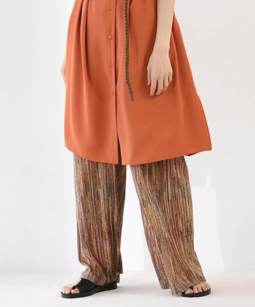 Green Parks(グリーンパークス)の「セルフカットプリーツワイドパンツ(その他パンツ・レディース・ブラック系その他2/ブラウン系その他4/ベージュ系その他2/ブラック・FREE)」の3枚目の写真