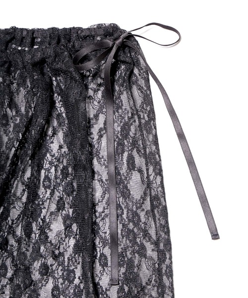 PUNYUS（プニュズ）の「リボン付きレースレイヤードスカート（スカート・レディース・ホワイト/ブラック・2/4/3/1）」の9枚目の写真