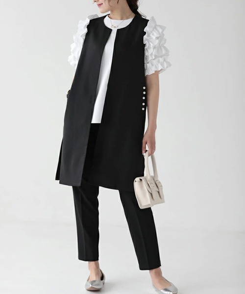 O.S.K（オーエスケー）の「[O.S.K] ショルダーフリルブラウス（シャツ/ブラウス・レディース・ホワイト/ブラック・L/M）」の9枚目の写真