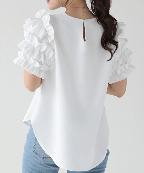 O.S.K（オーエスケー）の「[O.S.K] ショルダーフリルブラウス（シャツ/ブラウス・レディース・ホワイト/ブラック・L/M）」の8枚目の写真