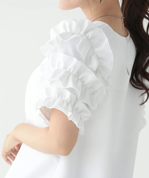 O.S.K（オーエスケー）の「[O.S.K] ショルダーフリルブラウス（シャツ/ブラウス・レディース・ホワイト/ブラック・L/M）」の19枚目の写真