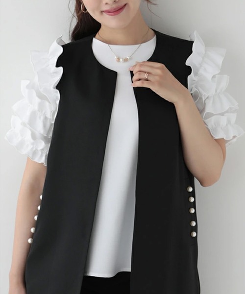 O.S.K（オーエスケー）の「[O.S.K] ショルダーフリルブラウス（シャツ/ブラウス・レディース・ホワイト/ブラック・L/M）」の14枚目の写真