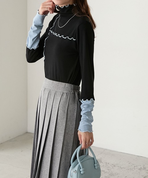 BONLECILL（ボンルシール）の「＜吸湿発熱＞ ハイネック 袖配色メローリブインナー/プルオーバー（Tシャツ/カットソー・レディース・ミント/レッド/ブラック/ホワイト系/オフホワイト/ブルー/チャコールグレー/ブラック系・FREE）」の22枚目の写真