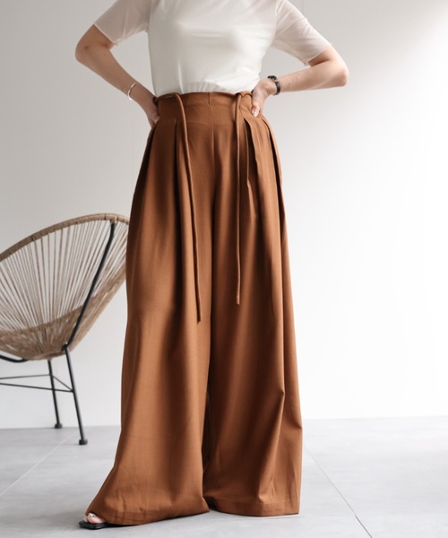 ap retro(アプレトロ)の「ワイドタックパンツ(スラックス・レディース・グレー/カーキ/キャメル/ブラック/ベージュ・MEDIUM/LARGE)」の5枚目の写真