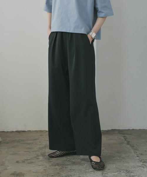 URBAN RESEARCH(アーバンリサーチ)の「『MADE IN JAPAN』ストレッチタックワイドパンツ(その他パンツ・レディース・ブラック/ベージュ・FREE)」の21枚目の写真