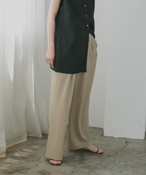 URBAN RESEARCH(アーバンリサーチ)の「『MADE IN JAPAN』ストレッチタックワイドパンツ(その他パンツ・レディース・ブラック/ベージュ・FREE)」の6枚目の写真